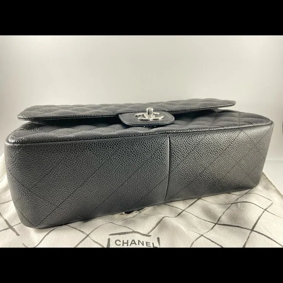 CHANEL Caviar Quilted Jumbo Double Flap Black - Picture 3 of 9